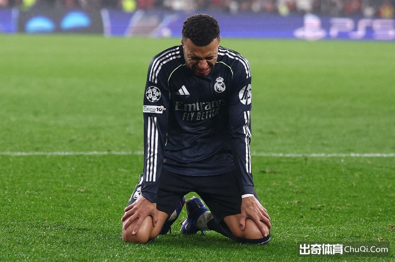 查維斯兩球,對決葡超第,桑托斯點球,皇冠体育app下载,皇冠体育官网,澳门皇冠体育,bet皇冠体育在线